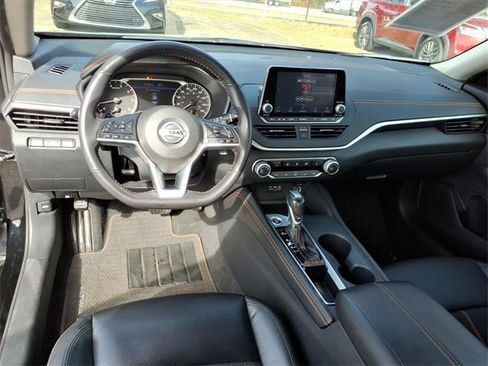 Used 2022 Nissan Altima 2.0 SR image 7