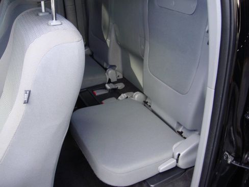 Used 2013 Toyota Tacoma 2WD Access Cab w/ SR5 Pkg image 6