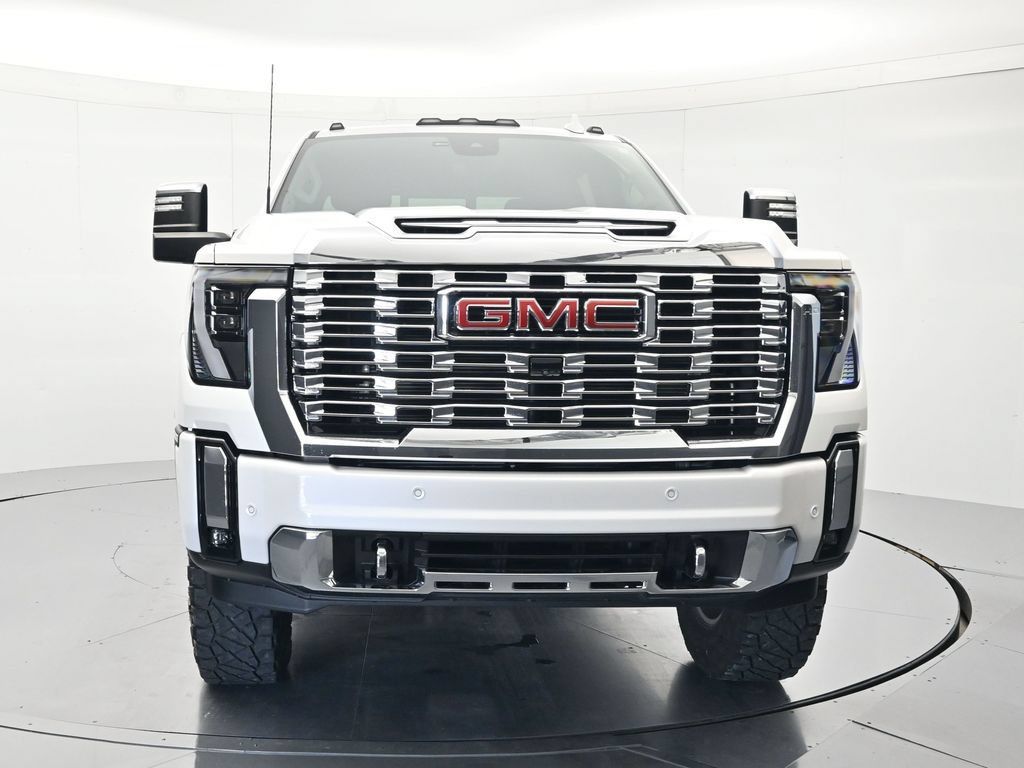 Certified 2025 GMC Sierra 2500 Denali w/ Technology Package AWD/4WD image 2