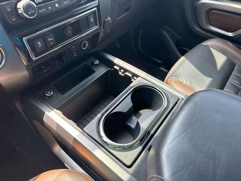 Used 2016 Nissan Titan Platinum Reserve RWD image 27