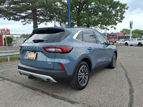 Used 2024 Ford Escape SE w/ PHEV Premium Package FWD image 6