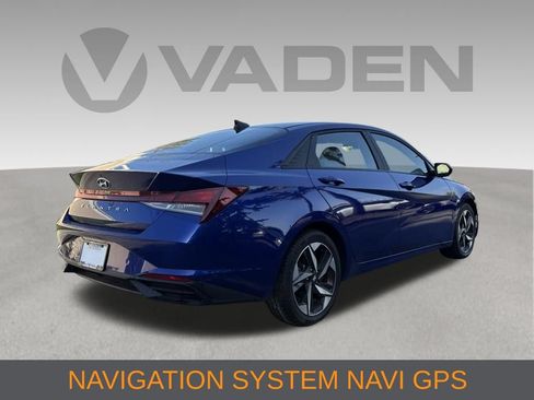 Used 2023 Hyundai Elantra SEL w/ Convenience Package FWD image 4