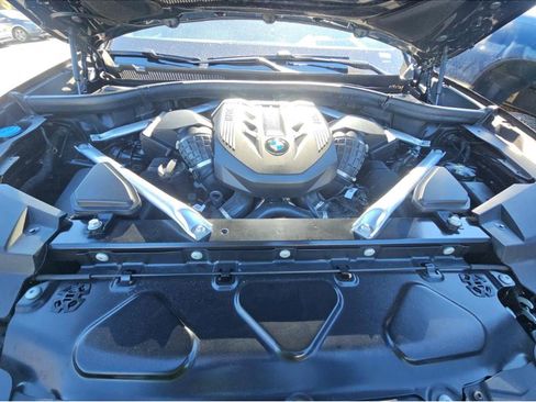 Used 2023 BMW X5 M50i w/ Executive Package image 5
