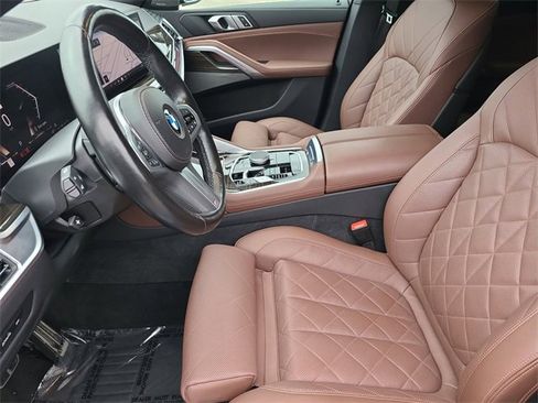 Used 2024 BMW X6 xDrive40i w/ Premium Package image 24