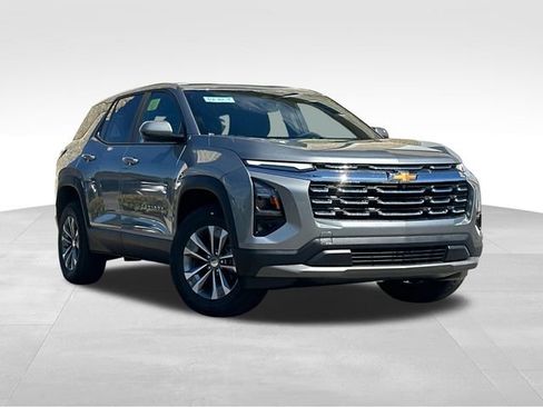 New 2026 Chevrolet Equinox LT AWD/4WD image 2