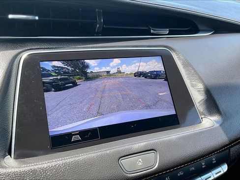Used 2022 Cadillac XT4 Premium Luxury AWD/4WD image 14