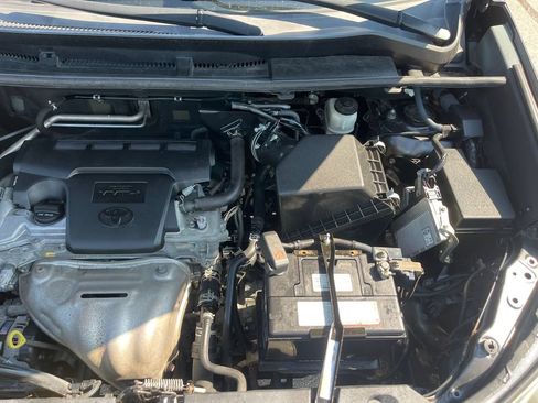 Used 2013 Toyota RAV4 Limited FWD image 36