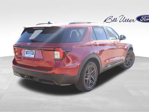 New 2026 Ford Explorer ST-Line w/ ST-Line Street Pack image 3