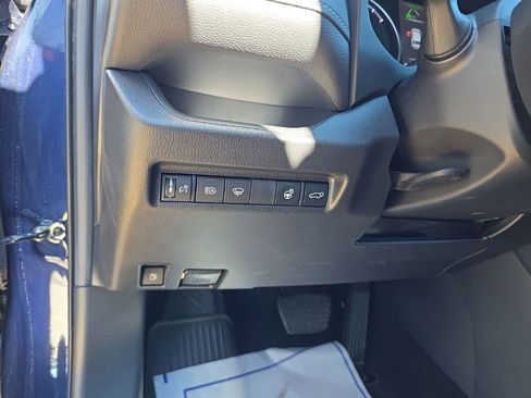 Used 2022 Toyota RAV4 XLE Premium AWD/4WD image 19