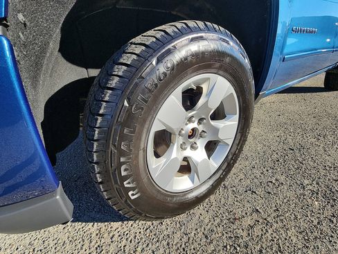 Used 2018 Chevrolet Silverado 1500 LT w/ All Star Edition image 18