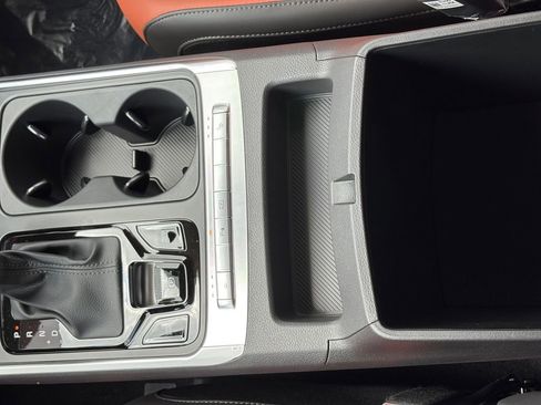 New 2026 Kia Carnival EX FWD image 31