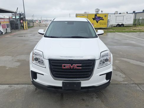 Used 2017 GMC Terrain SLE FWD image 4