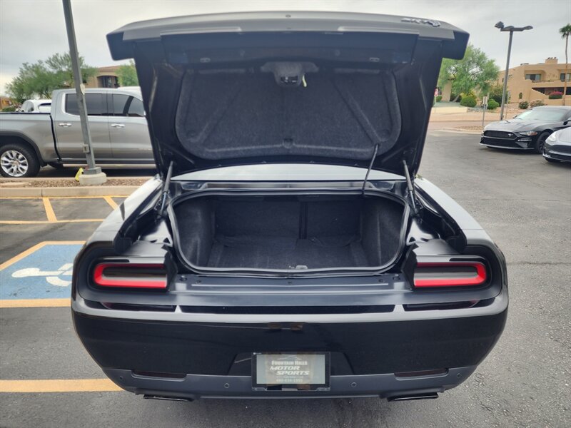 Used 2017 Dodge Challenger SRT Hellcat RWD image 13