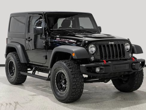 Used 2016 Jeep Wrangler Rubicon AWD/4WD image 6