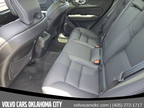 Certified 2024 Volvo XC60 B5 Plus AWD/4WD image 25