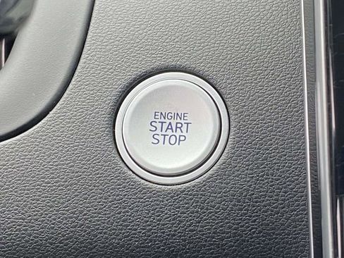 Used 2024 Hyundai Tucson Limited image 32