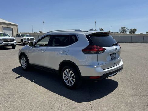 Used 2019 Nissan Rogue SV FWD image 7