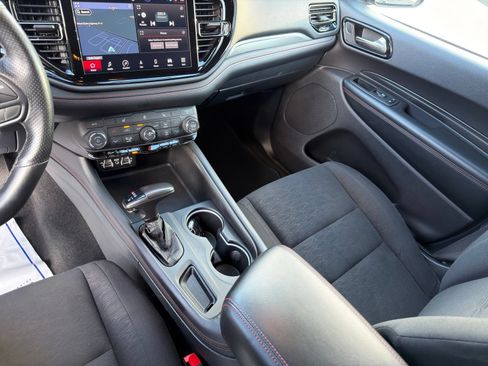 Used 2025 Dodge Durango GT AWD/4WD image 15