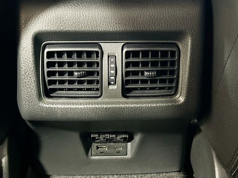 Used 2025 Toyota Camry SE w/ Convenience Package FWD image 22