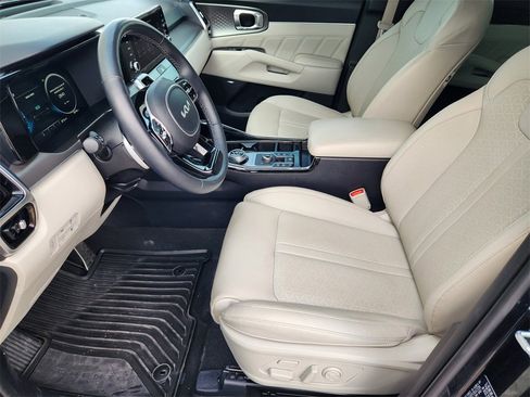 Certified 2023 Kia Sorento SX Prestige image 13