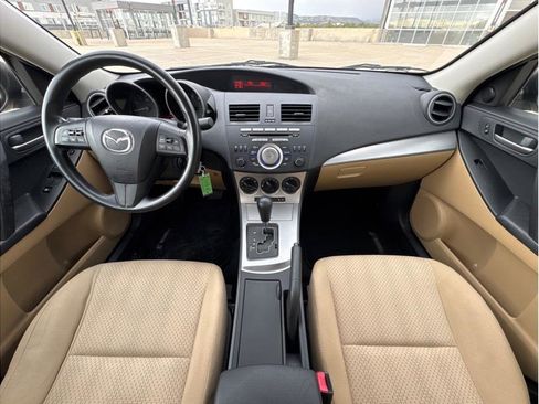 Used 2010 MAZDA MAZDA3 i Touring image 15