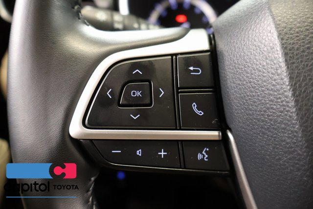 Used 2022 Toyota Highlander XLE AWD/4WD image 18