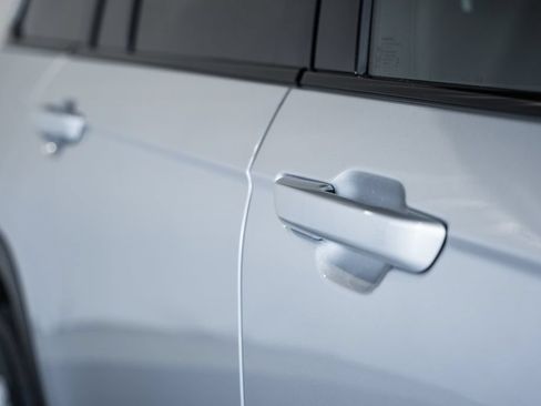New 2026 Jeep Grand Cherokee Laredo X AWD/4WD image 18
