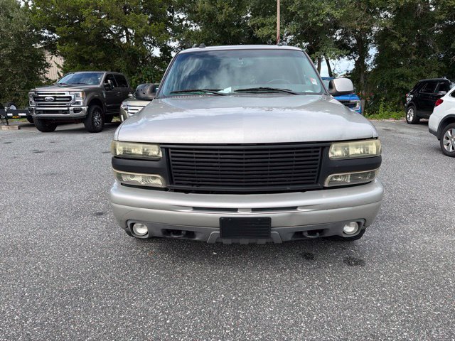 Used 2004 Chevrolet Suburban Z71 w/ Preferred Equipment Group AWD/4WD image 2