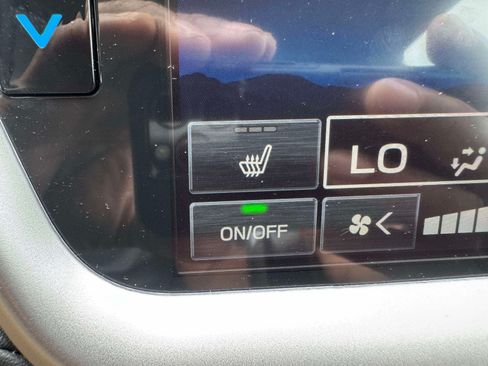 Used 2025 Subaru Legacy Premium AWD/4WD image 26