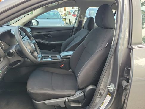 Used 2024 Nissan Sentra S FWD image 13