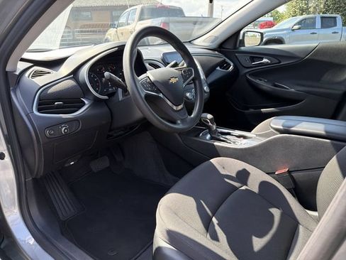 Used 2024 Chevrolet Malibu LT FWD image 12