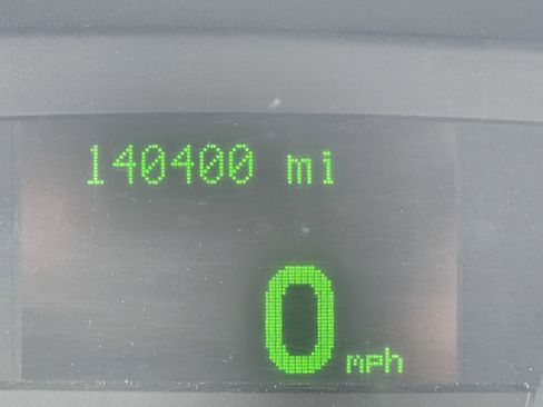 Used 2011 Ford Crown Victoria LX w/ Comfort Appearance Pkg image 16