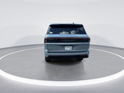 New 2025 Lincoln Navigator Reserve AWD/4WD image 7