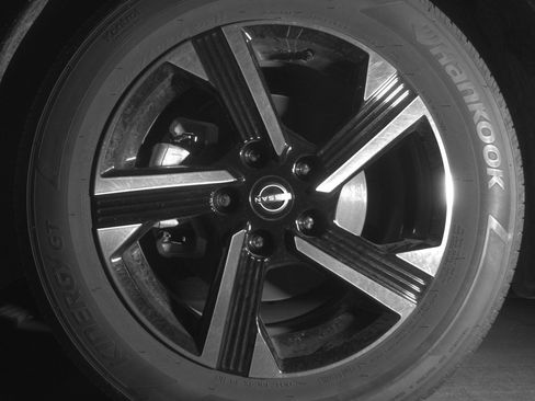 Used 2025 Nissan Sentra SV image 12