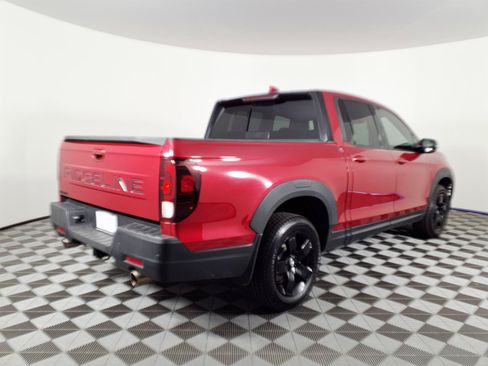 Used 2024 Honda Ridgeline Black Edition image 4
