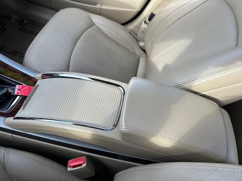 Used 2013 Buick LaCrosse Touring image 29