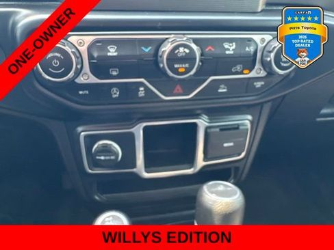 Used 2022 Jeep Gladiator Sport AWD/4WD image 21