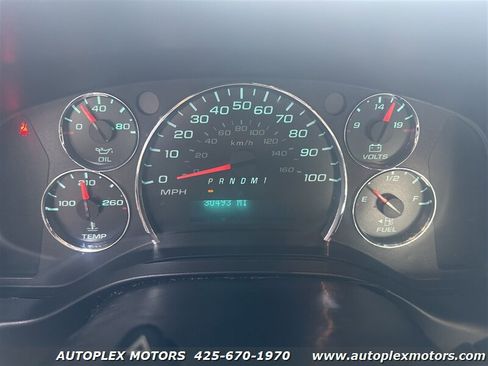 Used 2017 Chevrolet Express 2500 image 20