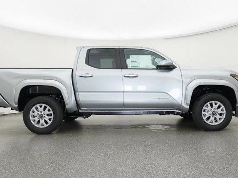 New 2026 Toyota Tacoma SR5 AWD/4WD image 42
