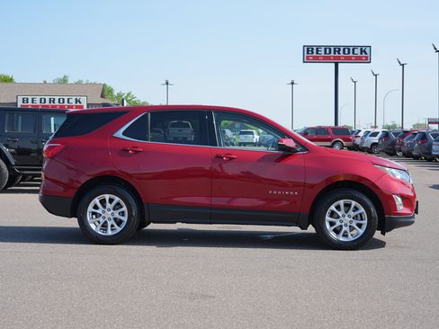Used 2018 Chevrolet Equinox LT AWD/4WD image 2