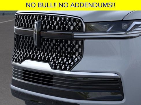 New 2025 Lincoln Navigator Reserve image 18