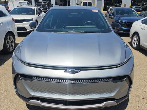 Used 2024 Chevrolet Equinox EV LT w/ LPO, Blackout Package FWD image 18
