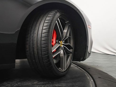 Certified 2016 Ferrari FF image 38