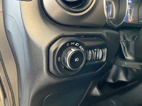 Used 2022 Jeep Wrangler Unlimited Sport image 7