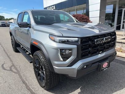 New 2026 GMC Canyon Elevation w/ Convenience Package