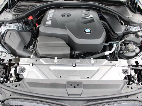 New 2025 BMW 330i xDrive Sedan w/ M Sport Package image 40