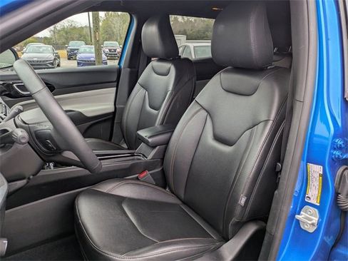 Used 2024 Jeep Compass Limited image 12