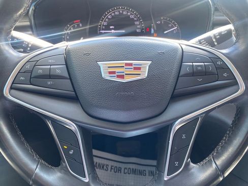 Used 2017 Cadillac XT5 Luxury image 25