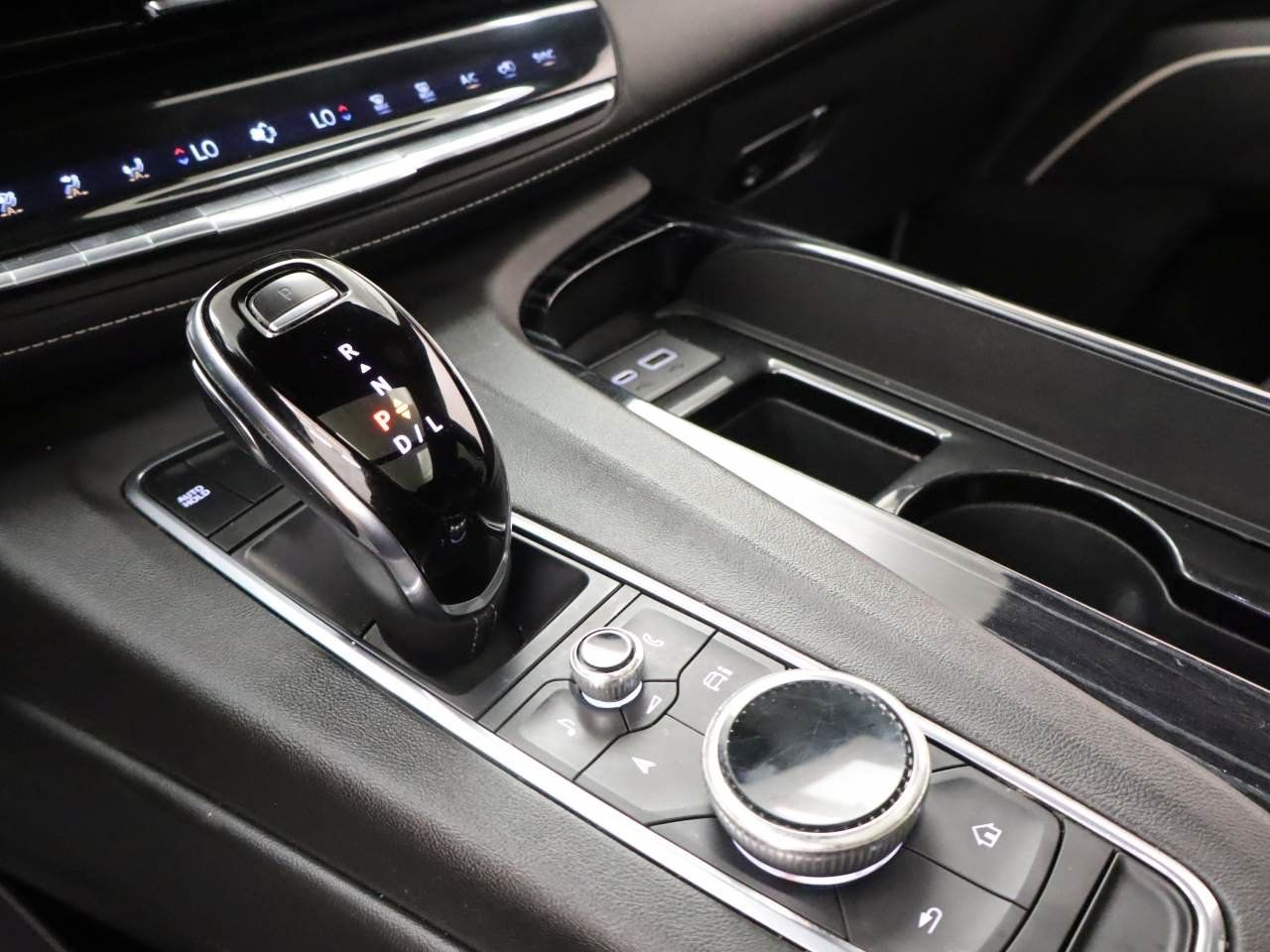 Used 2022 Cadillac Escalade Sport AWD/4WD image 9