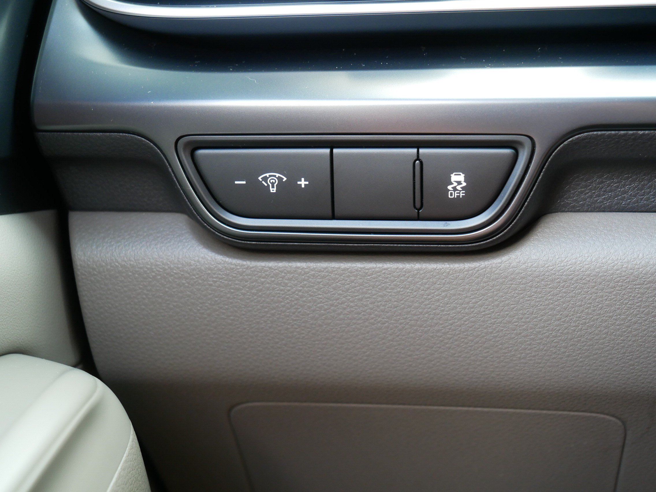 Certified 2026 Kia Carnival FWD image 26